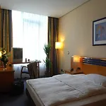 Brucker Sportpark 2* Кёльн